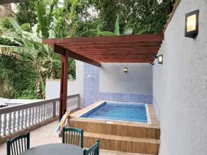 Marmeu Pitangueiras - Pool