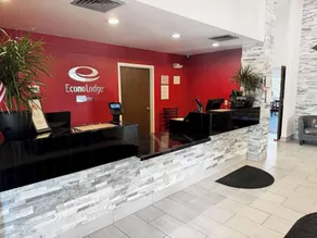  Econo Lodge Wausau - Rothschild - Lobby