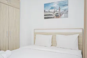 Comfort and Minimalist Studio Apartment at Springwood Residence - Room
