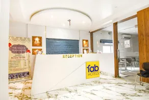 Fabhotel Prime The Golden Plaza - Reception