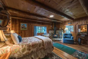 The Davies Family Inn - Rum