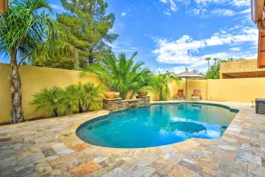 Snowbirds! Group Getaway w/ Hot Tub in Scottsdale - Innvendig