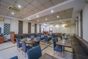 Vrinda Anandam Resort - Restaurant