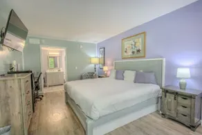 Blue Sky Inn- Complimentary Happy Hour Th-Sun, Veteran owned, Full Breakfast, Best green space, 1 mile from Blue Ridge, Fire Pit - Chambre