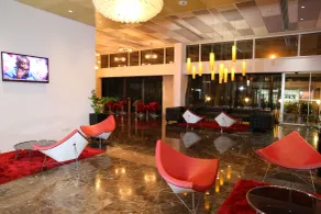 Altius Boutique Hotel - Coin salon dans le hall