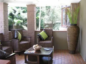 Palm Tree Manor - Lobby-lounge