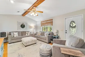 2BR Dog-friendly Home Near Lake w/ Fire Pit - Innenbereich