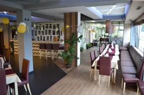 Elate Plaza Hotel - Restaurant