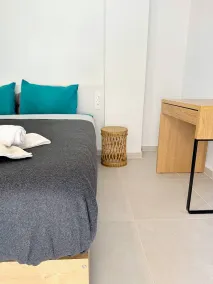 Azure Loft - 3min walk to beach, 10min to Old Town - Room