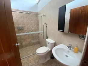 Finca Hotel 12 Palmas- Aeropuerto JMC - Bathroom