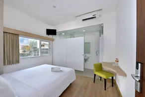Whiz Hotel Falatehan Jakarta - Room