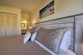 Walk to Ocean: Cozy Condo in North Myrtle Beach! - Innvendig