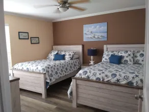Executive Keys Condominiums on the Beach - Camera