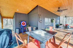 4 Mi to Mammoth Cave: Hand-built Cabin on 70 Acres - Innvendig