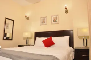 Sherry Homes -Tausi - Zimmer