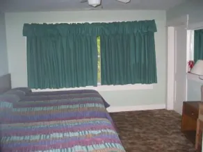 Summer Haven Resort - Room