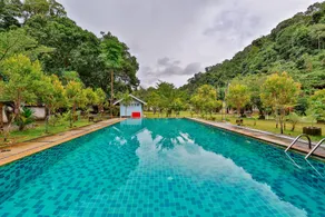 Ingthara Resort - Piscina