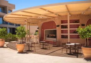 NALU Latchi - Leonardo Limited Edition - Restaurant