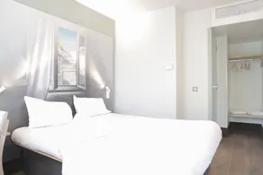 B&B HOTEL Hyères - Chambre