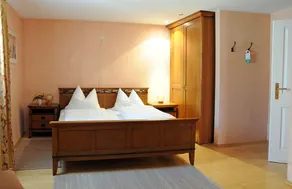 Landgasthof Zum Schwarzen Adler - Chambre
