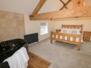 Winnie's Stable - Interior