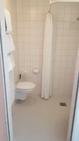 ibis budget Berlin Alexanderplatz - Bathroom