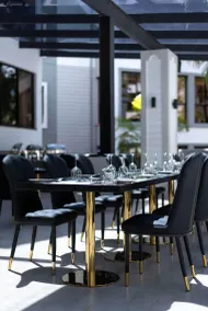 CySuites Apartment Hotel - Restaurant