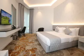 eStay Hotel - Room