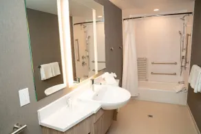 SpringHill Suites by Marriott Woodbridge - Salle de bain