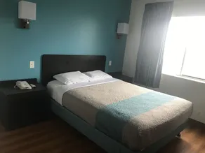 Motel 6-Caseyville, IL - Caseyville Il - Room