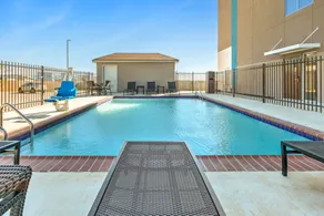 Holiday Inn Express San Antonio East I 10 by IHG - Pool