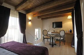 Trevi Palace Luxury Apartments - Chambre