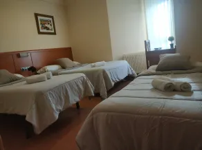 Hostal Restaurante Iruñako - Chambre