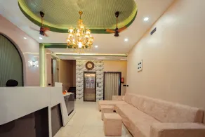 Hotel Galaxy 700 - A Luxury Hotel Near KhatuShyamJi Temple - Recepción