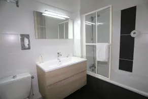 Hotel Henri IV - Bathroom