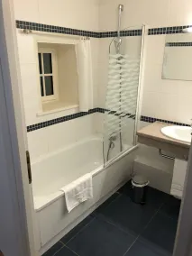 Appart Hotel Le Canville - Baño