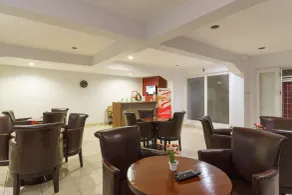 RedDoorz Plus near Sukajadi 2 - Restaurant