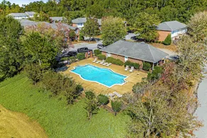2BR w/ Seasonal Pool Access & Patio - Innenbereich