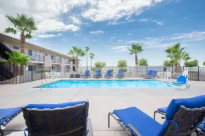 Days Inn by Wyndham Lake Havasu - Piscine