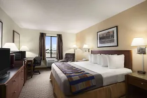 Days Inn by Wyndham Oglesby/ Starved Rock - Chambre