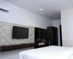 Formula 2 Hotels and Suites - Zimmer