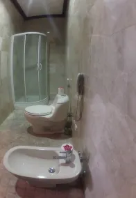 Langon Bali Resort - Bathroom