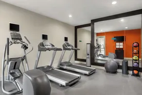 Addison Suites - Salle de remise en forme