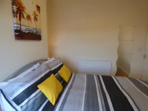 Shirebrook House - Room