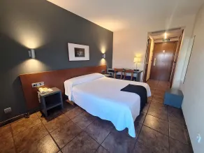 Hotel Yerri - Room