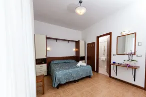 Hotel Sayonara - Room