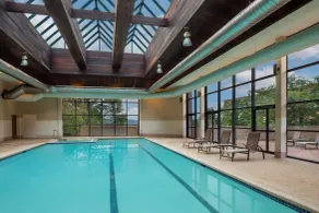 DoubleTree by Hilton Boston North Shore - Piscine