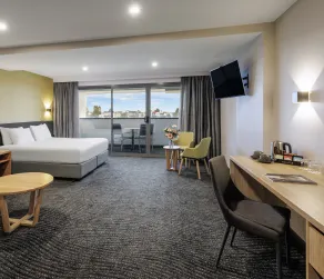 Mercure Melbourne Caroline Springs - Room