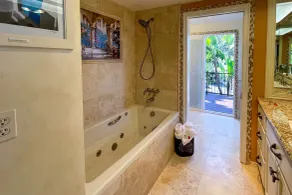 Colorful El Cajon Gem: Deck, Garden & Valley Views - Innvendig