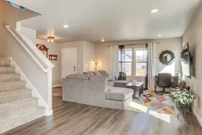 Beautiful Home w/ Bonus Room & Prime Location! - Interiør